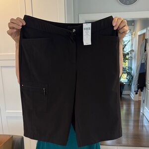 Chicos Women's Black golf Shorts